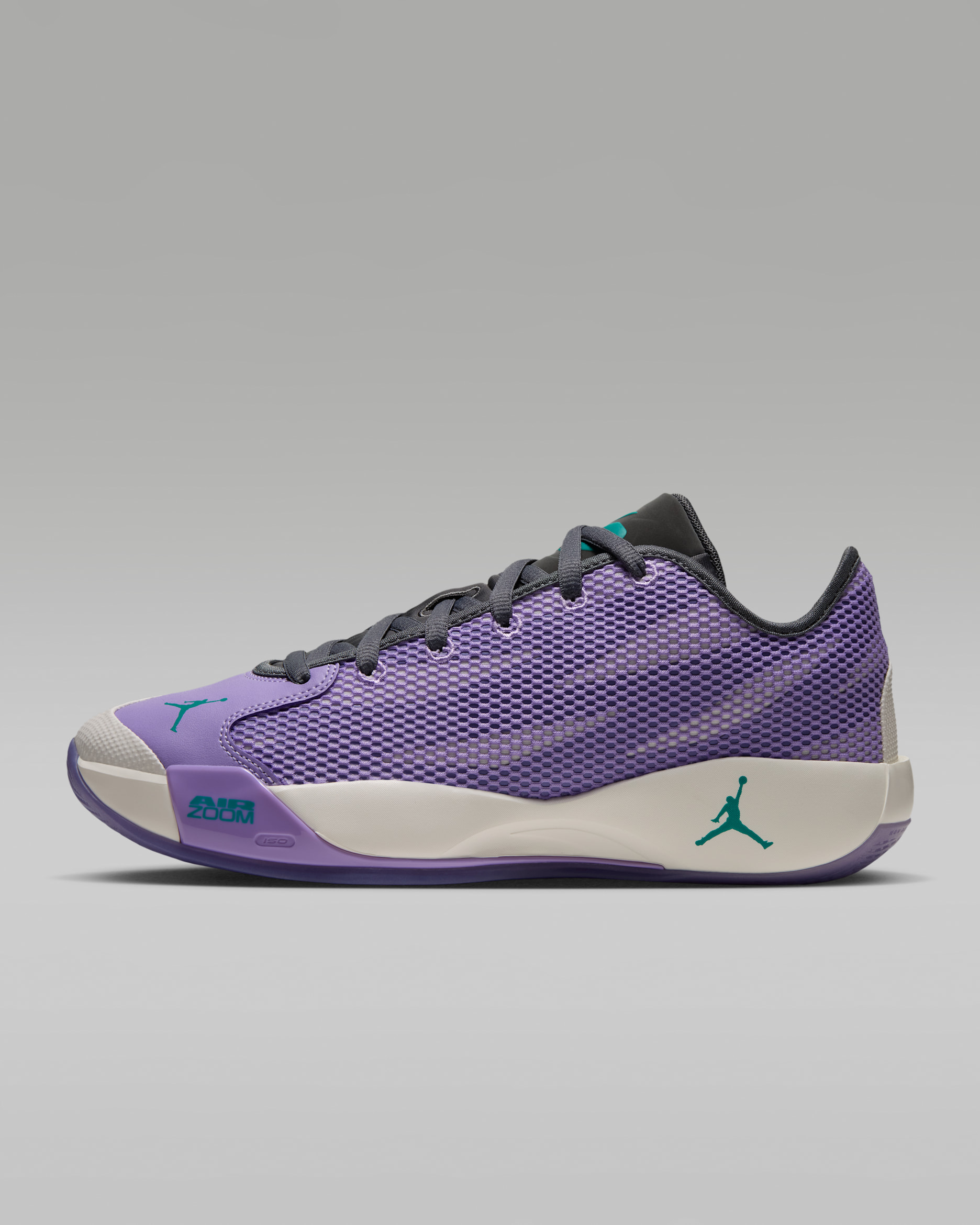 Luka 77 PF Basketball Shoes. Nike JP